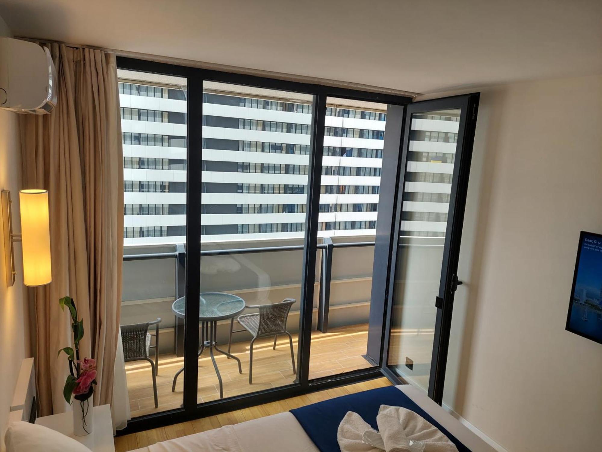 Holiday Point Orbi City Batumi Ngoại thất bức ảnh