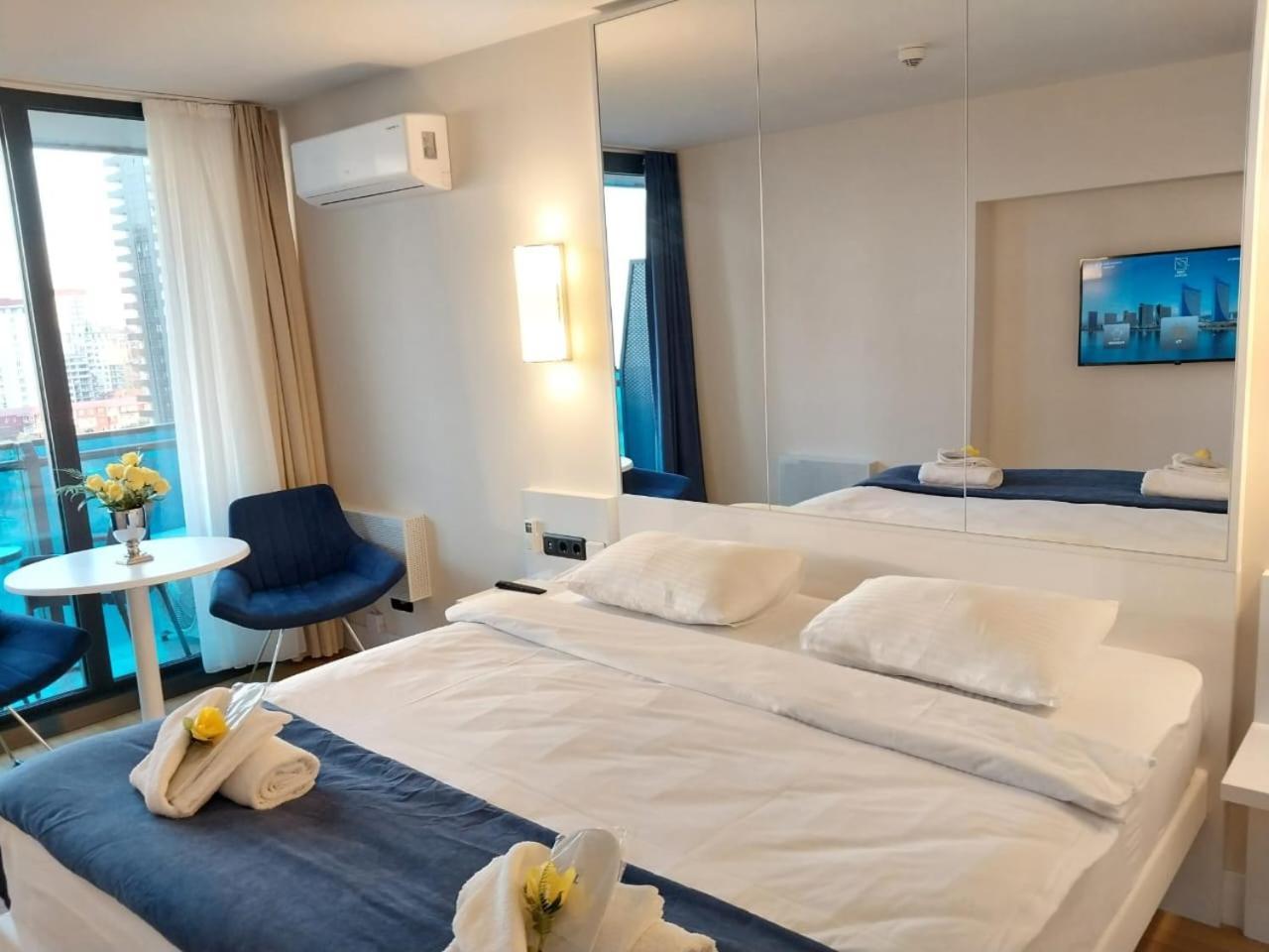 Holiday Point Orbi City Batumi Ngoại thất bức ảnh