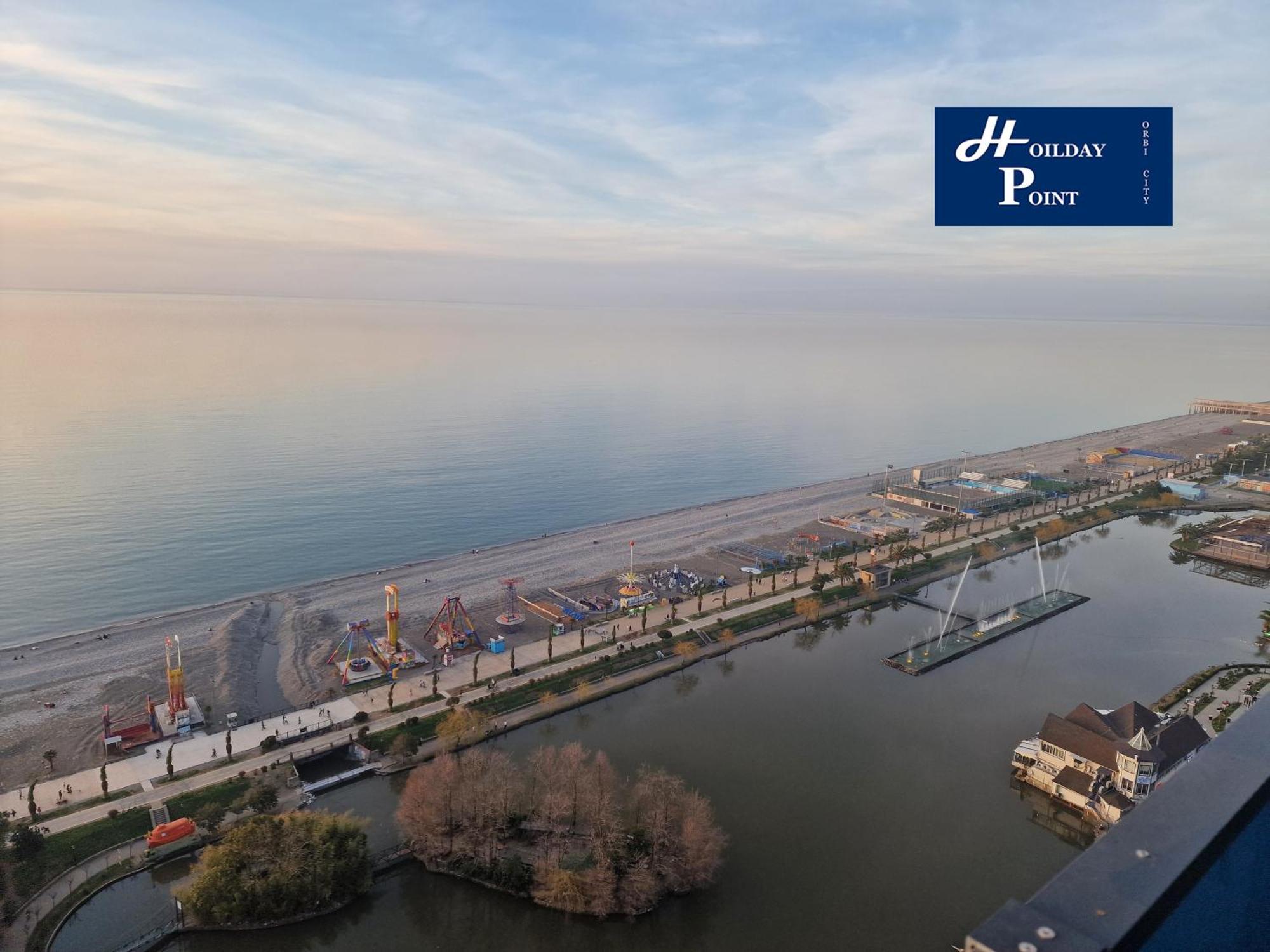 Holiday Point Orbi City Batumi Ngoại thất bức ảnh